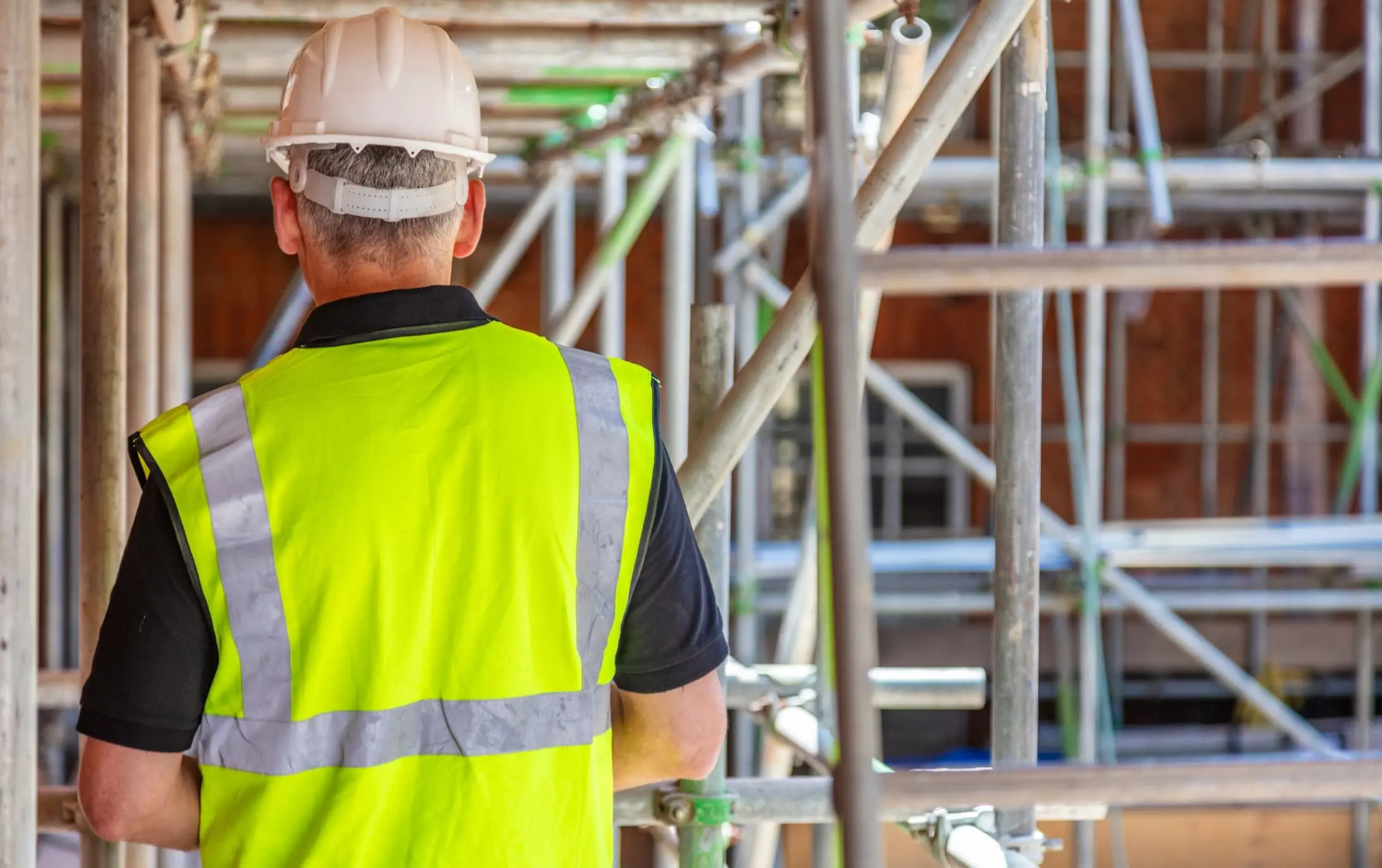 Professional scaffolding structure in Southampton supporting building and repair work