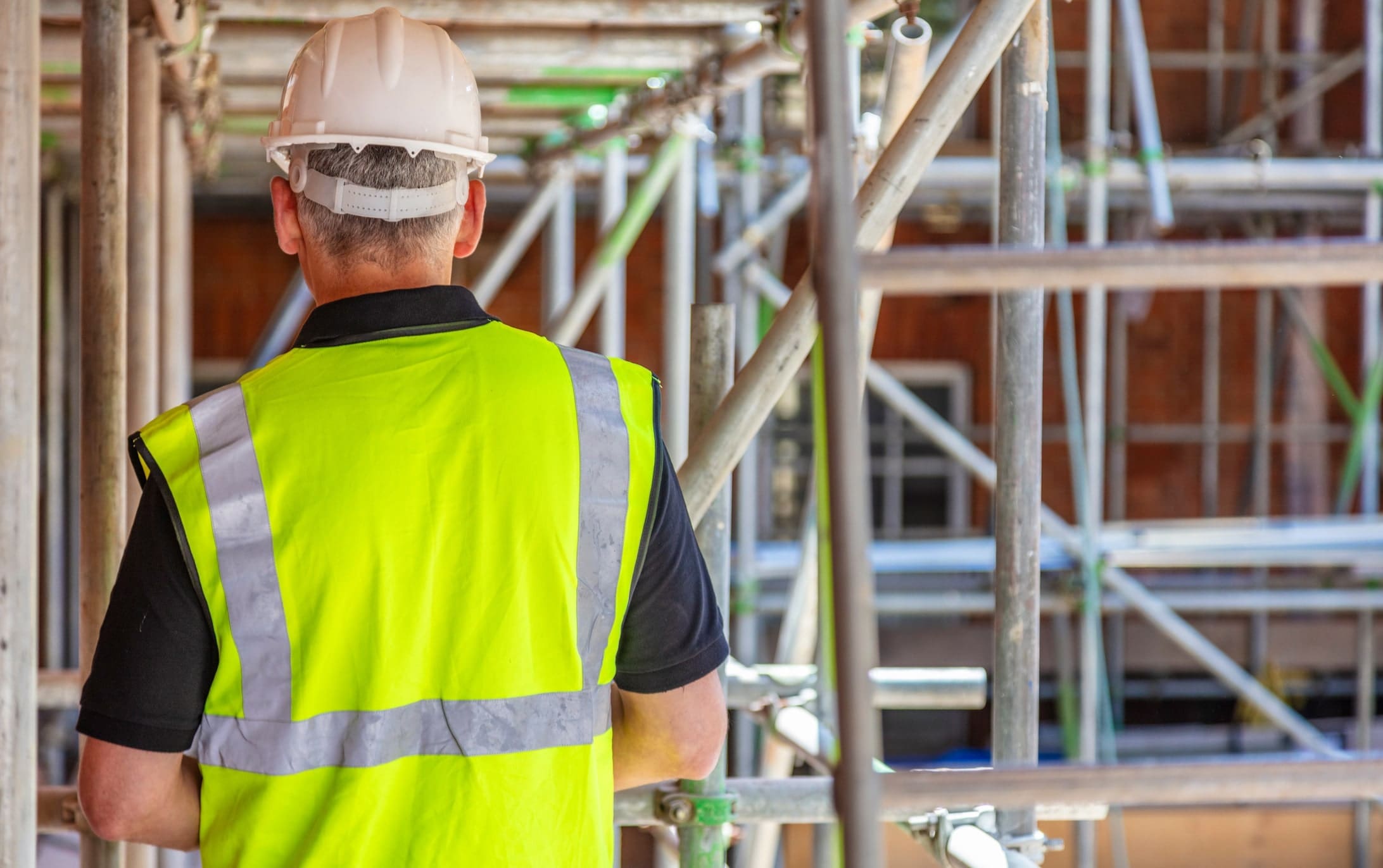 Professional scaffolding structure in Southampton supporting building and repair work